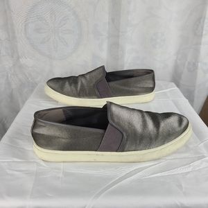 Vince Berlin metallic silver sneakers Sz 9 GUC